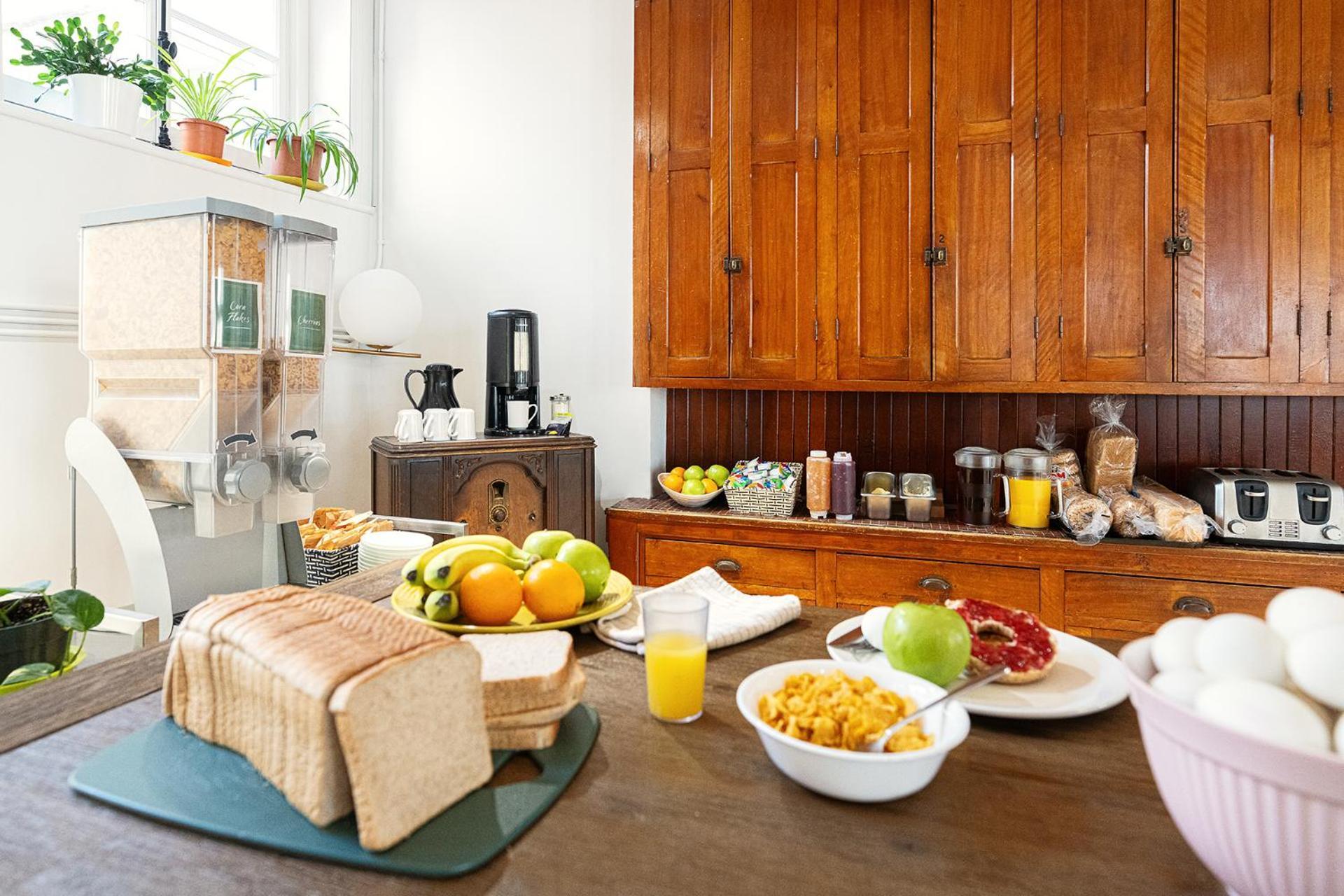 Single Bed in 8-Bed Female Dormitory Room,1586836495:JPEG